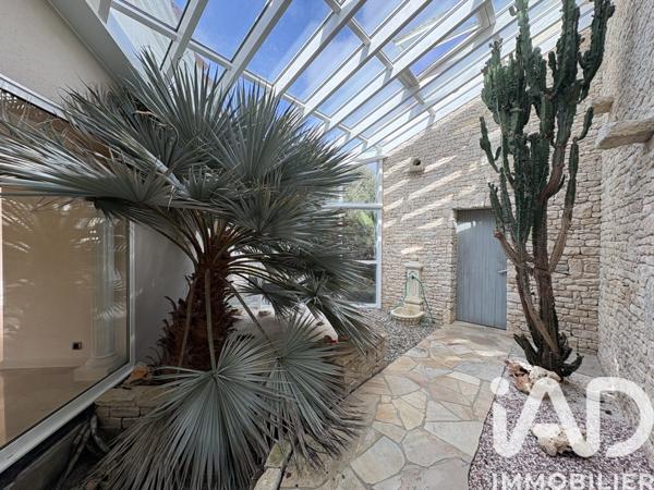 Maison à vendre 7 pièces 217 m² Saint-Hilaire-de-Riez