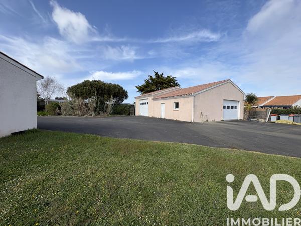 Maison à vendre 7 pièces 217 m² Saint-Hilaire-de-Riez