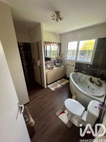 Maison à vendre 7 pièces 189 m² Montauban-de-Bretagne