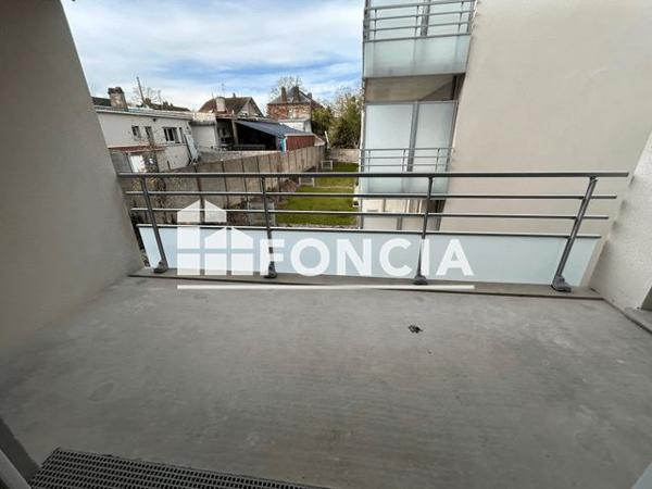 Location Appartement 3 pièces 59.4 m² - 19 QUAI CAMERE ET 38 AVENUE DE PARIS Vernon 27200
