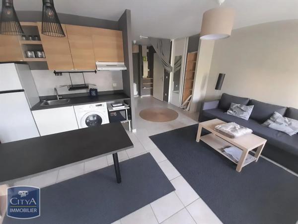 Appartement à louer 1 pièce 33.32m²