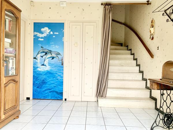 Maison
         5 pièces
        - 101 m² Exclusivité 209 000 €*
