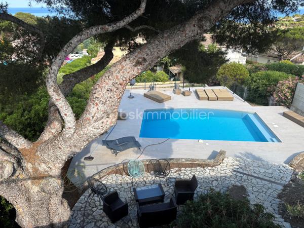 Maison contemporaine de 210,92 m²