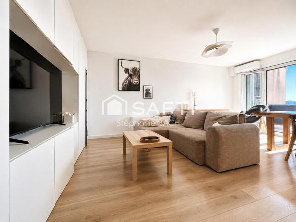 LA CIOTAT – APPARTEMENT RÉNOVÉ AVEC VUE MER PANORAMIQUE