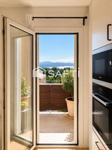 LA CIOTAT – APPARTEMENT RÉNOVÉ AVEC VUE MER PANORAMIQUE