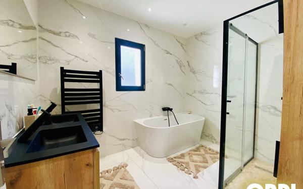 Maison à vendre    4 pièces •  Carpentras