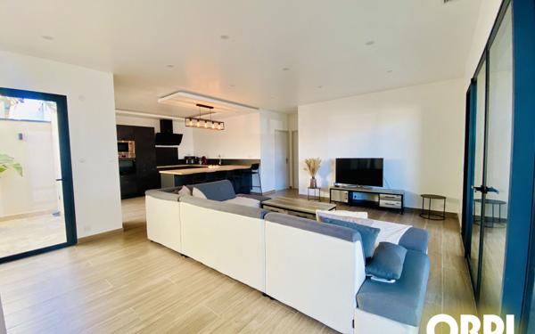 Maison à vendre    4 pièces •  Carpentras