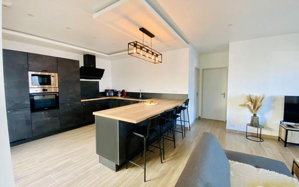 Maison à vendre    4 pièces •  Carpentras