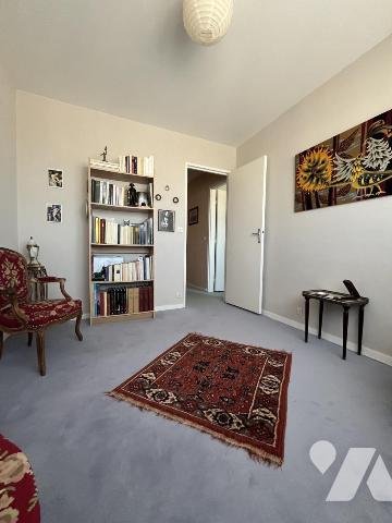 Malakoff -  Etienne Dolet -  Appartement 4pièces avec balcon, cave et parking