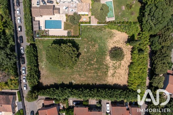 Terrain à vendre 1 200 m² Saint-Rémy-de-Provence