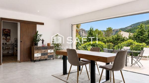 Villa rénovée face à l'Estérel