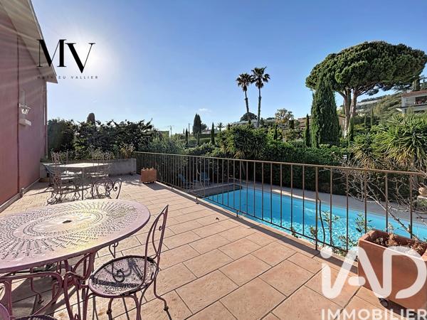Maison à vendre 9 pièces 166 m² Bandol