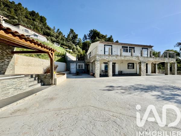 Maison à vendre 10 pièces 249,79 m² Vidauban