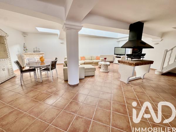 Maison à vendre 10 pièces 249,79 m² Vidauban