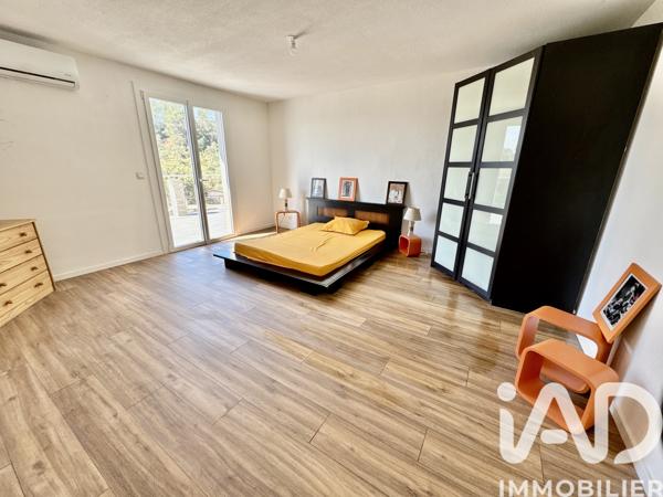 Maison à vendre 10 pièces 249,79 m² Vidauban