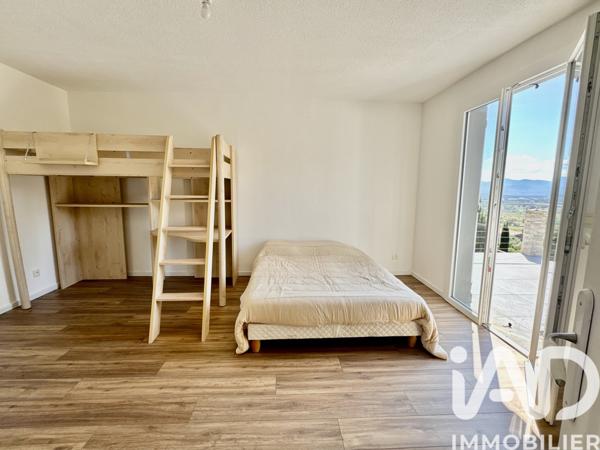 Maison à vendre 10 pièces 249,79 m² Vidauban