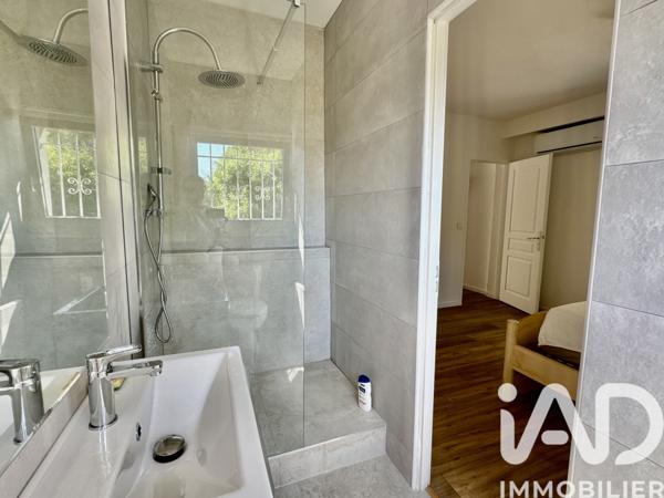 Maison à vendre 10 pièces 249,79 m² Vidauban