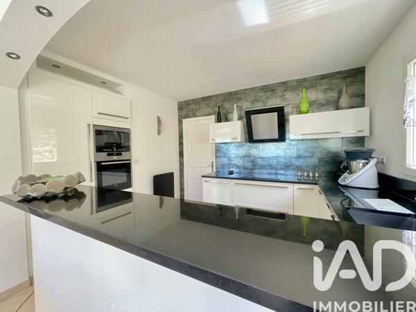 Maison à vendre 5 pièces 130 m² La Londe-les-Maures