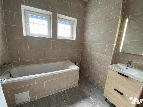 Valenciennes secteur Acacias, semi-plain-pied, 5ch, garage