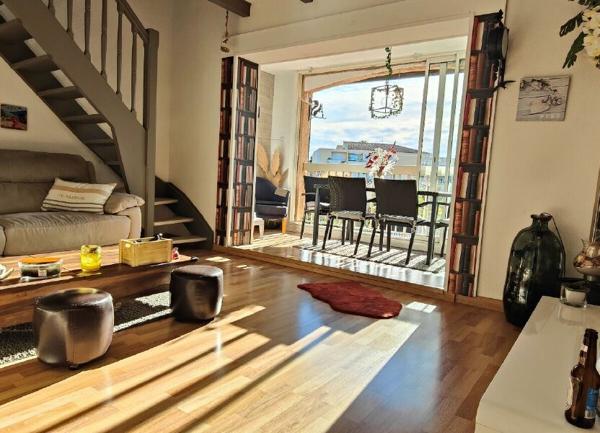 Appartement à vendre    3 pièces • 64 m2 Fréjus