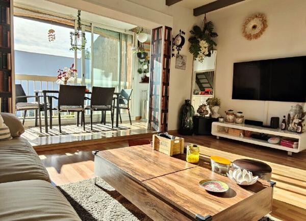 Appartement à vendre    3 pièces • 64 m2 Fréjus