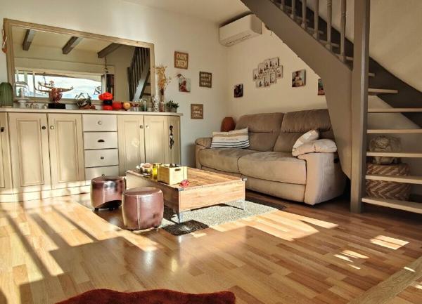 Appartement à vendre    3 pièces • 64 m2 Fréjus