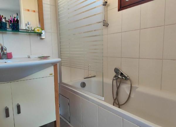 Appartement à vendre    3 pièces • 64 m2 Fréjus