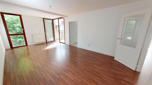 POITIERS APPARTEMENT 3 CHAMBRES GARAGE BALCON CAVE