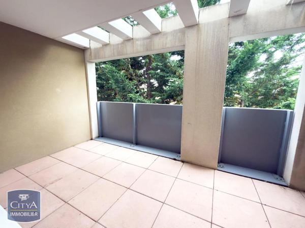 Appartement à louer 3 pièces 72.3m² Salon-de-Provence (13300)