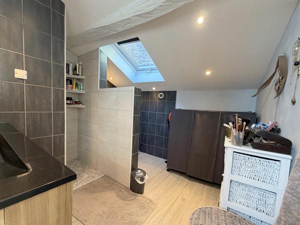 Riom (63200) Maison de ville de charme – 80 m2 – Hyper-centre de Riom (63)