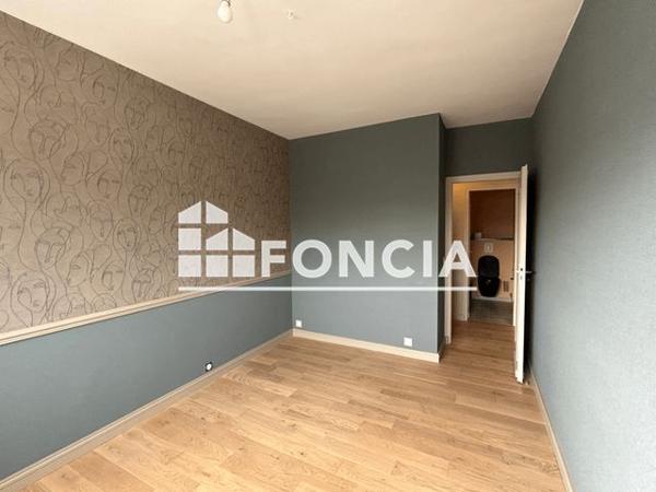 Location Appartement 4 pièces 81.27 m² - 26 BOULEVARD DEMINIAC Dol De Bretagne 35120