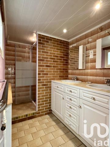 Maison 4 pièces de 103 m² à Marcq-en-Barœul (59700)