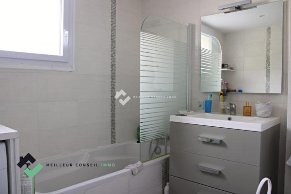 APPARTEMENT T5 de 100.16 m² AVEC GRAND BALCON et GARAGE