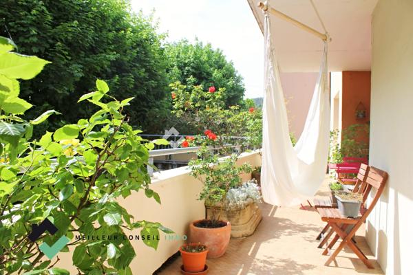 APPARTEMENT T5 de 100.16 m² AVEC GRAND BALCON et GARAGE