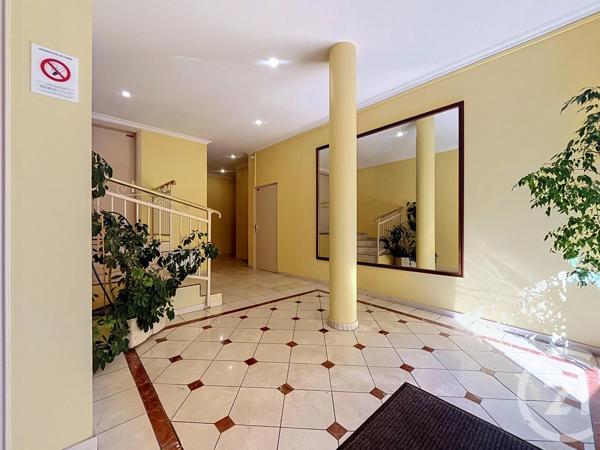 Appartement F2 à vendre  2 pièces - 52,80 m 2   CHARTRES  - 28