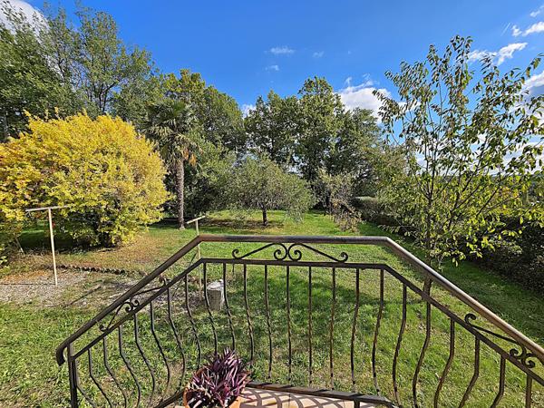 Villeneuve-sur-Lot (47300) A 3mn du centre de Villeneuve sur Lot - Maison familiale 4 chambres avec dépendances et vue dominante, sur 30