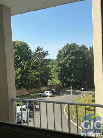 A LOUER APPARTEMENT DE 1 PP A MONDEVILLE