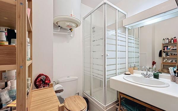 Appartement à vendre    1 pièce • 26,02 m2 Suresnes