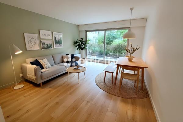 Appartement
         4 pièces
        - 84 m² 834 000 € *