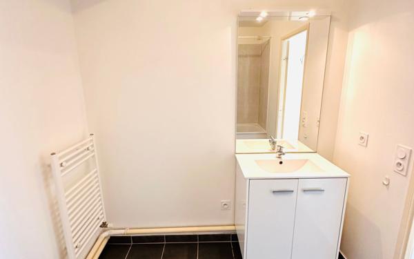 Appartement à vendre    2 pièces • 42,93 m2 Rosny-sous-Bois