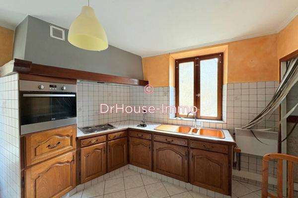 Immeuble à vendre 6 pièces de 210 m²