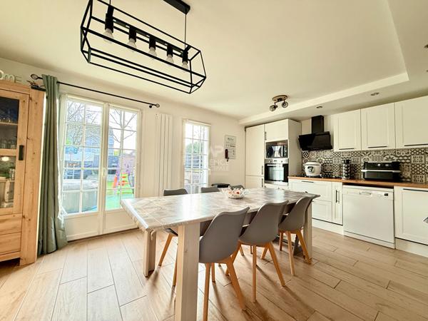 Maison Eragny 4 pièce(s) 78 m2 299 000 € **  - Référence  8002