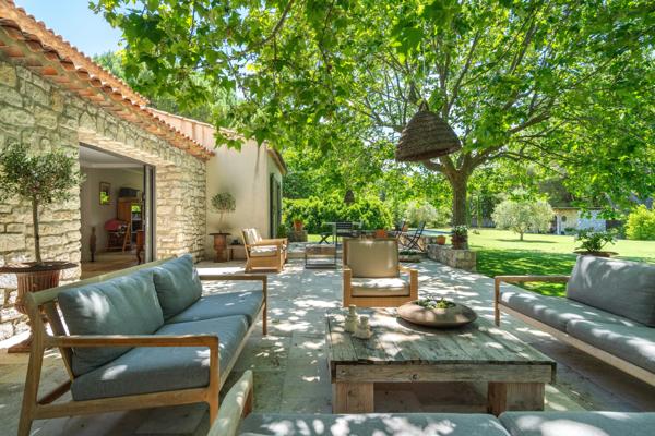 PROPRIÉTÉ À AIX-EN-PROVENCE NORD : HAVRE DE PAIX ET DE LUXE