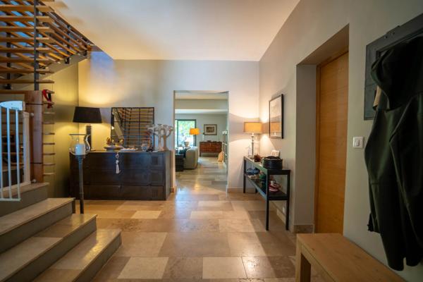 PROPRIÉTÉ À AIX-EN-PROVENCE NORD : HAVRE DE PAIX ET DE LUXE