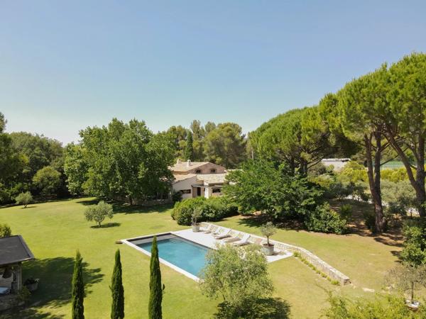 PROPRIÉTÉ À AIX-EN-PROVENCE NORD : HAVRE DE PAIX ET DE LUXE
