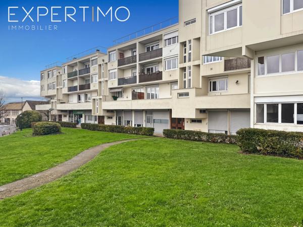 Eaubonne (95600) Margency. Beau 3 pièces avec balcon et vue dégagée.