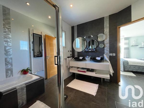 Maison à vendre 6 pièces 226 m² Juvignac