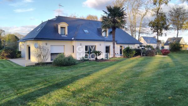 Maison contemporaine à vendre à Saint Allouestre -