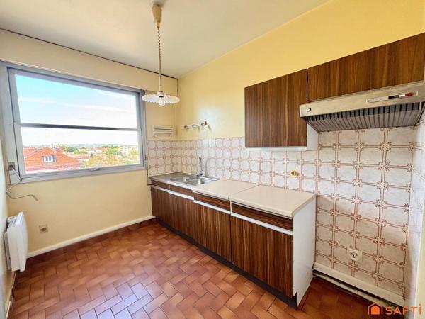 Appartement 54m2 Dernier étage vue et ascenseur !