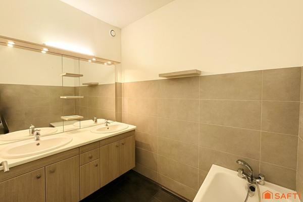 Appartement 54m2 Dernier étage vue et ascenseur !